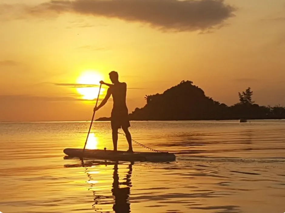 พายเรือซัพบอร์ด (SUP)